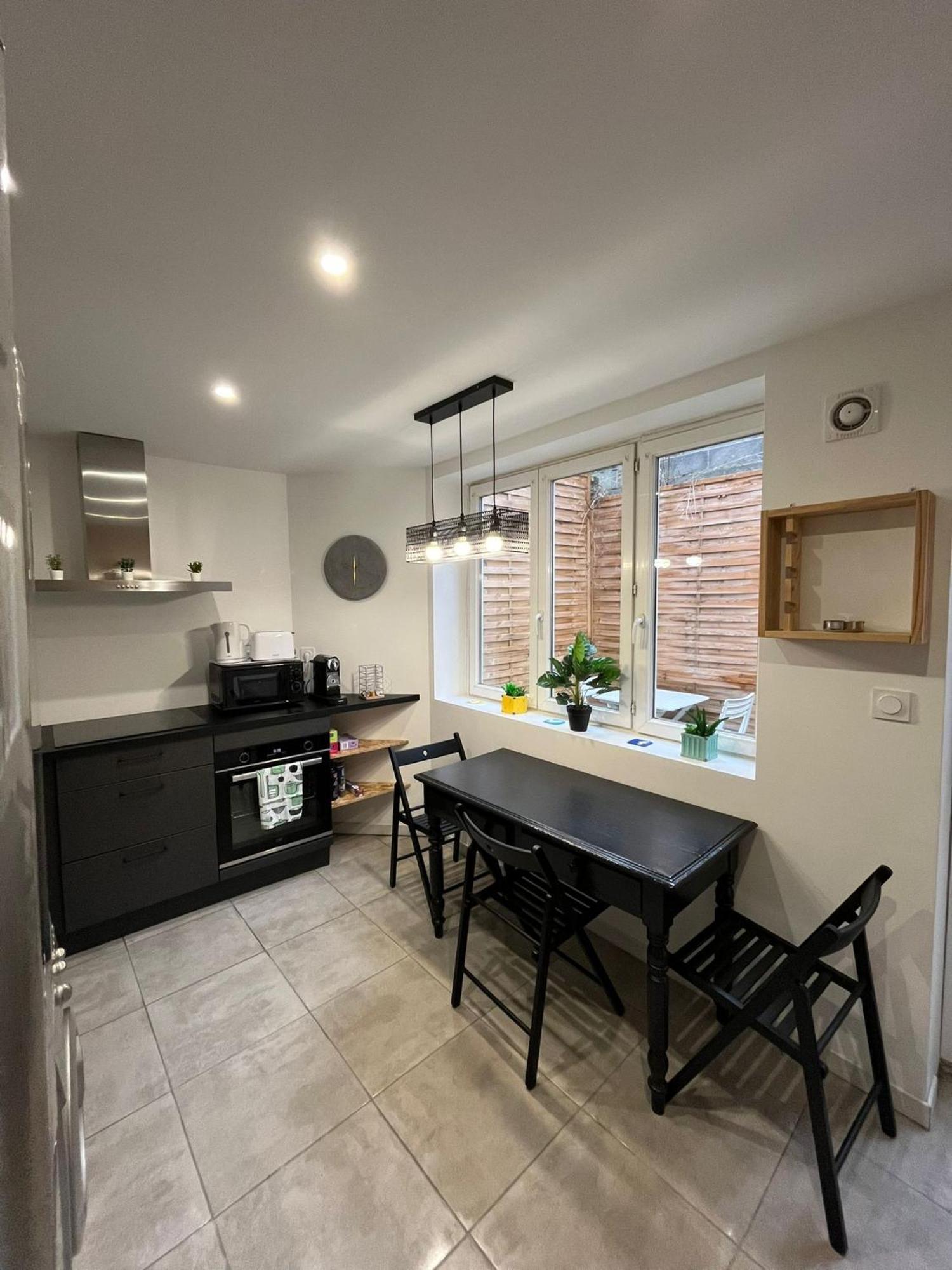 Gite Le Charme Citadin 55 M² Avec Exterieur Valenciennes Exteriér fotografie